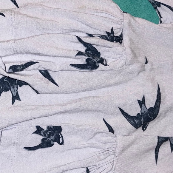 Kate Quinn The Woods Long Sleeve Sparrow Onesie with Peplum _ 6-12 months - Picture 5 of 5